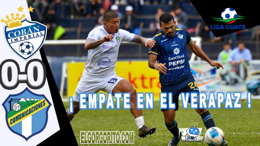 Resumen del Partido Cobán Imperial vs Comunicaciones Jugadores disputando el balón en el estadio José Ángel Rossi durante un emocionante empate sin goles.
