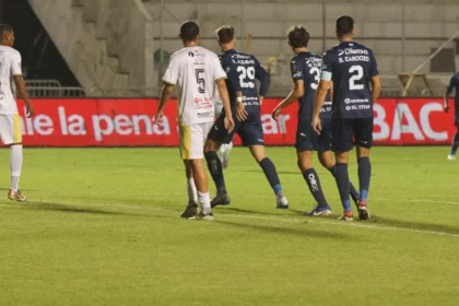 Motagua remonta y golea al Génesis FC